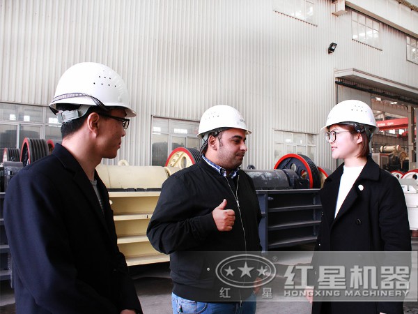 配錘破的石子車(chē)載移動(dòng)碎石機(jī)廠(chǎng)家