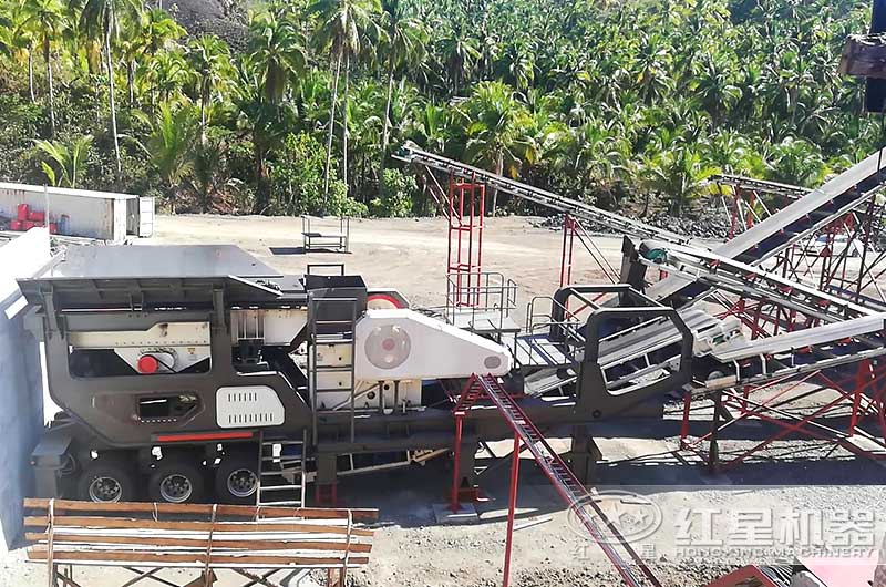 移動式破碎機作業(yè)現場圖片 移動式破碎機作業(yè)現場圖片