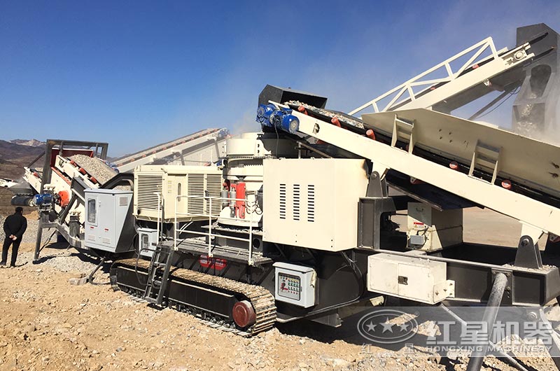 山東客戶履帶式碎石機(jī)作業(yè)現(xiàn)場(chǎng)圖 山東客戶履帶式碎石機(jī)作業(yè)現(xiàn)場(chǎng)圖