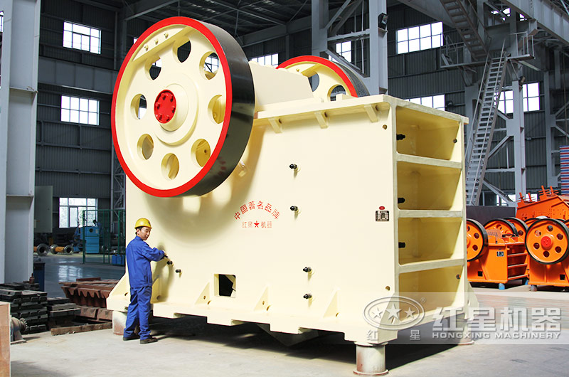 1200x1500顎式破碎機設備實拍圖 1200x1500顎式破碎機設備實拍圖