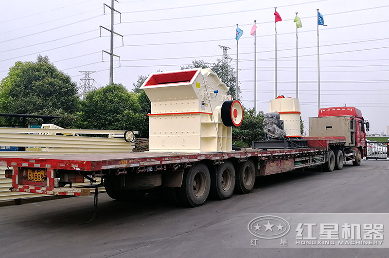 1414箱式破碎機(jī)設(shè)備發(fā)貨現(xiàn)場(chǎng) 1414箱式破碎機(jī)設(shè)備發(fā)貨現(xiàn)場(chǎng)