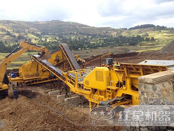 菲律賓某公路修建工程現(xiàn)場(chǎng) 菲律賓某公路修建工程現(xiàn)場(chǎng)