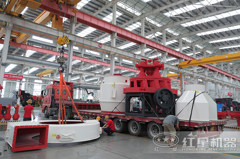 雷蒙磨粉機(jī)廠區(qū)現(xiàn)貨直發(fā)