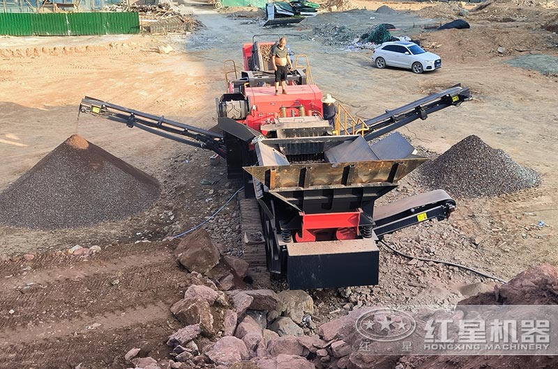 移動式打沙機建筑垃圾破碎現(xiàn)場