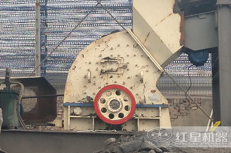 錘式破碎機(jī) 錘式破碎機(jī)